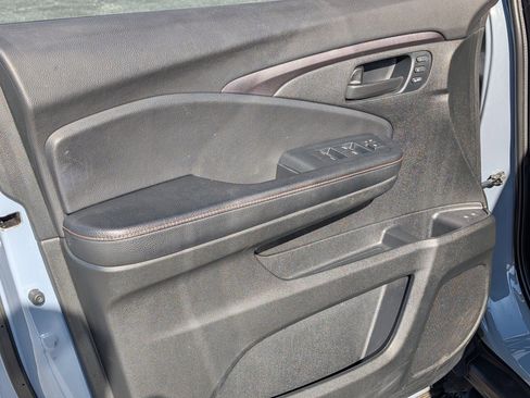 Used 2023 Honda Passport TrailSport image 16