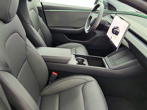 Used 2024 Tesla Model 3 image 28