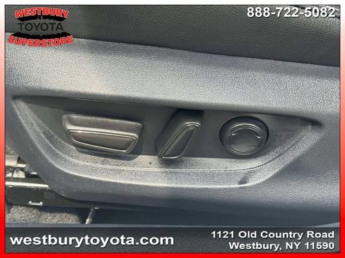 Used 2025 Toyota Camry SE w/ Convenience Package AWD/4WD image 20