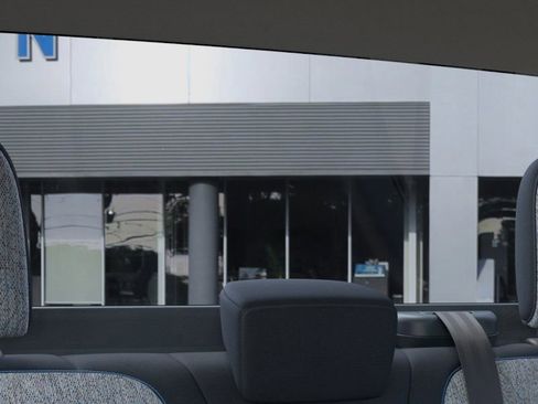 New 2025 Ford Maverick XLT image 24