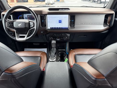 Used 2023 Ford Bronco Outer Banks AWD/4WD image 10