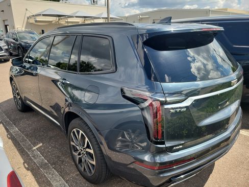 Used 2021 Cadillac XT6 Sport AWD/4WD image 4
