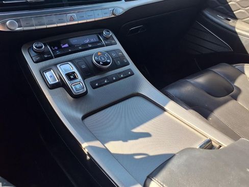 Used 2022 Hyundai Palisade Calligraphy image 11