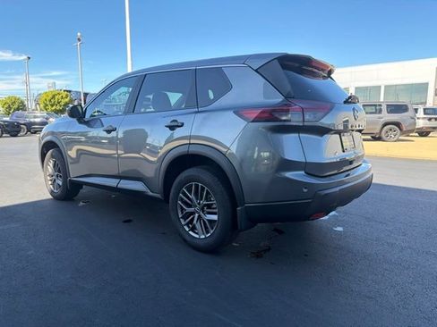 Used 2026 Nissan Rogue S FWD image 5