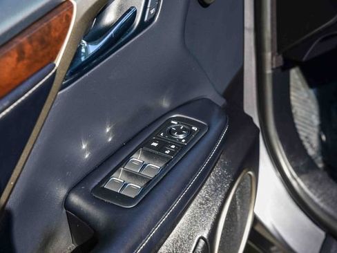 Used 2022 Lexus RX 450h AWD w/ Premium Package image 26