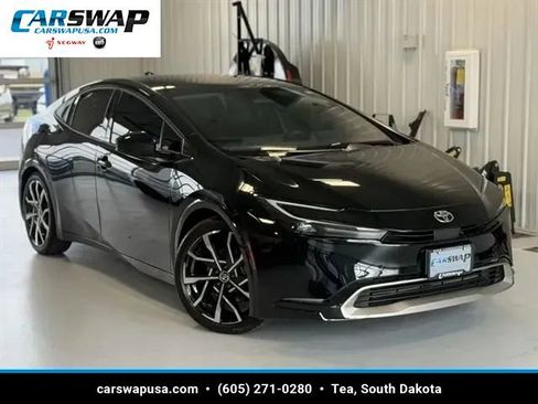 Used 2023 Toyota Prius Prime Premium FWD image 1