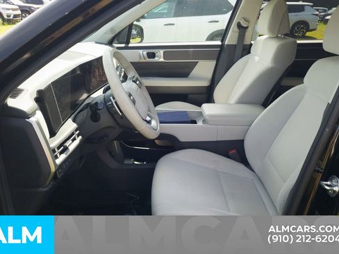 Used 2024 Hyundai Santa Fe SE AWD/4WD image 7