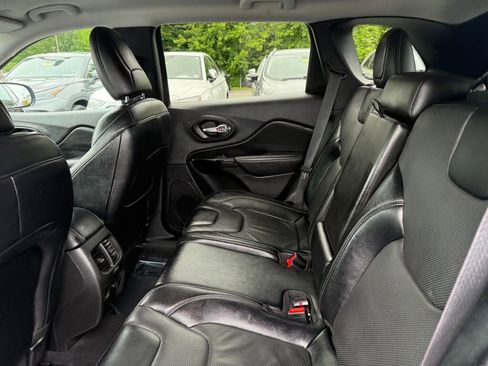 Used 2023 Jeep Cherokee Altitude Lux image 26