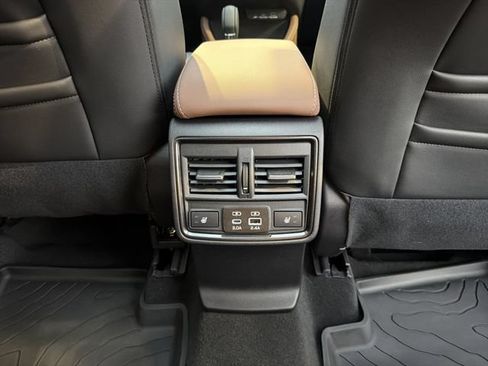 Certified 2026 Subaru Forester Touring AWD/4WD image 18