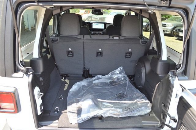 New 2026 Jeep Wrangler Unlimited Sport AWD/4WD image 33