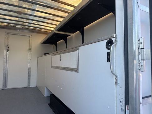 Certified 2023 Ford E-450 and Econoline 450 Super Duty w/ Power Windows & Locks Group image 7