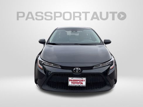 Used 2022 Toyota Corolla LE image 10
