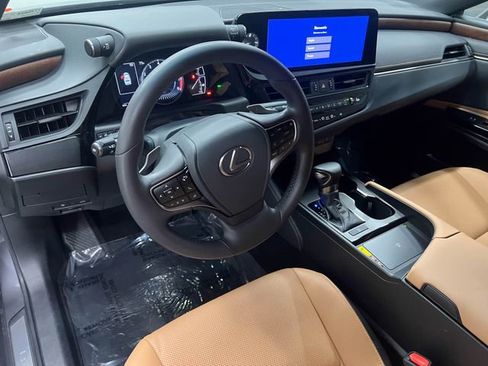 Certified 2023 Lexus ES 350 w/ Premium Package FWD image 16