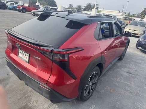 Used 2023 Toyota bZ4X Limited image 2