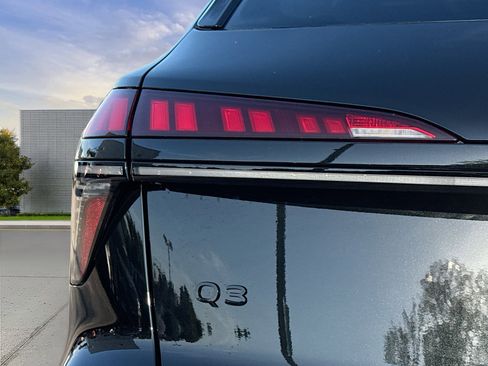 New 2026 Audi Q3 quattro 2.0T AWD/4WD image 11