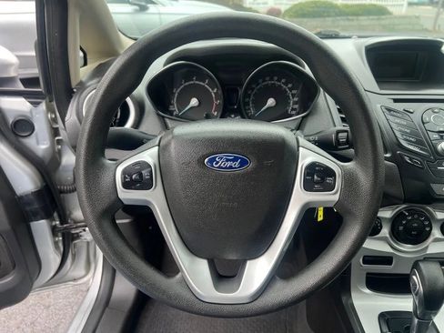 Used 2019 Ford Fiesta SE image 16
