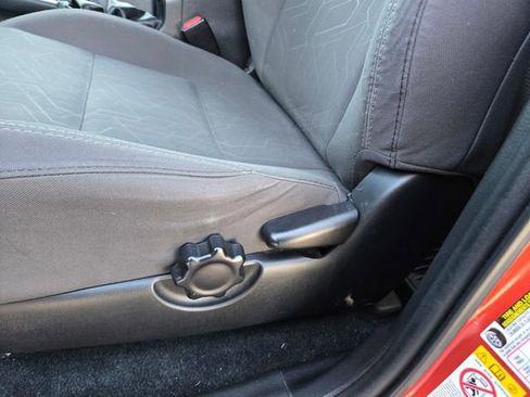 Used 2018 Toyota Tacoma TRD Sport image 27