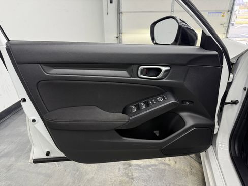 Used 2024 Honda Civic Sport image 11