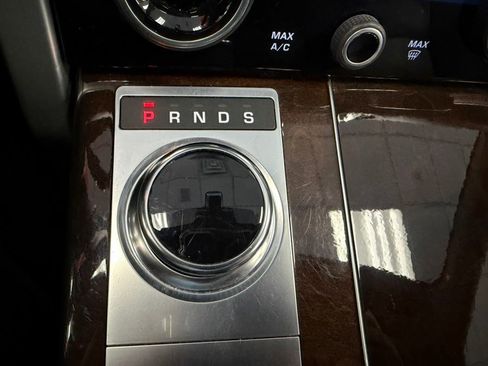 Used 2020 Land Rover Range Rover HSE image 30