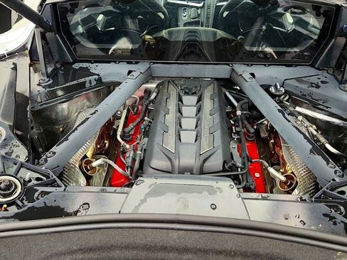 Used 2024 Chevrolet Corvette Stingray Preferred Cpe w/ Z51 Performance Package RWD image 21