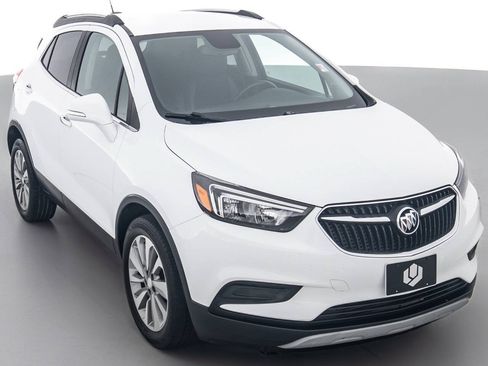 Used 2018 Buick Encore Preferred FWD image 1