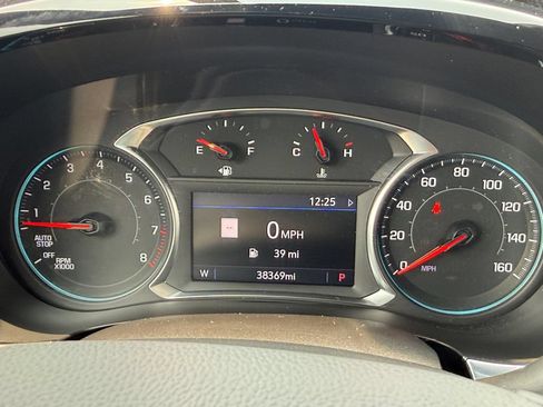 Used 2023 Chevrolet Traverse RS AWD/4WD image 13