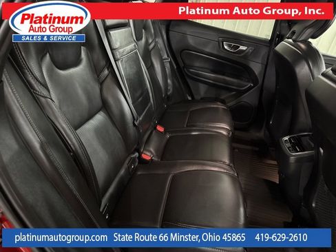 Used 2021 Volvo XC60 T5 Inscription image 36