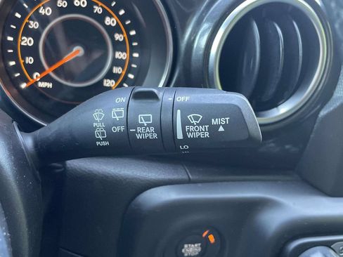 Used 2021 Jeep Wrangler Unlimited Sahara AWD/4WD image 22