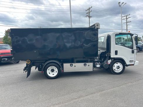 Used 2024 Chevrolet Low Cab Forward image 13