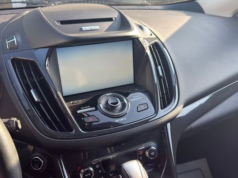 Used 2015 Ford Escape Titanium image 13