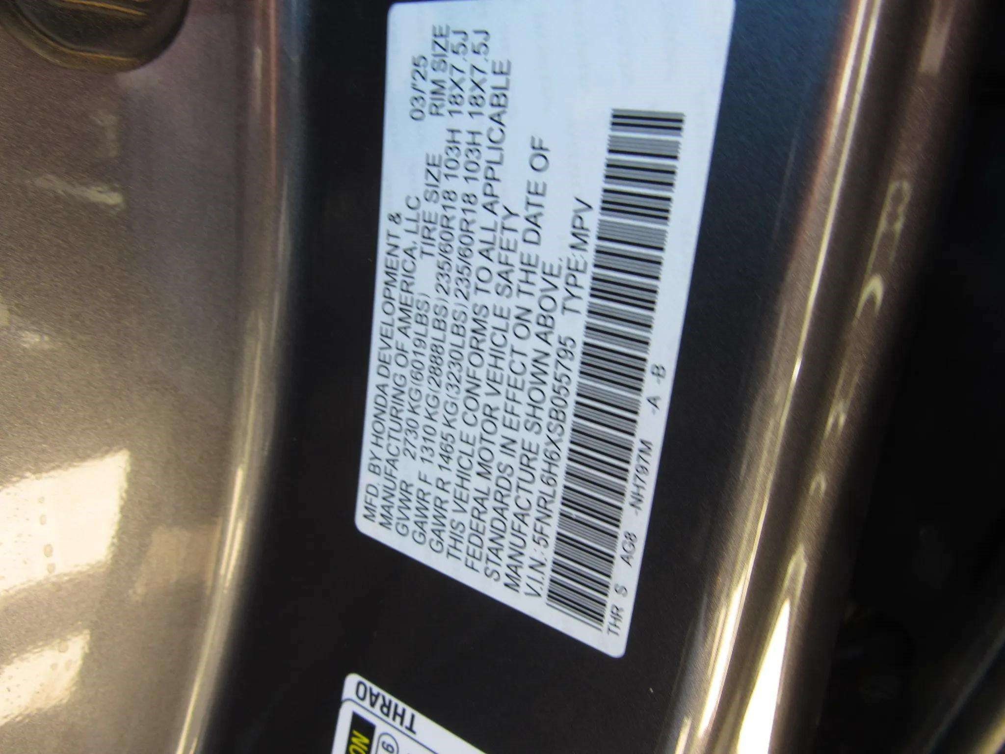 Used 2025 Honda Odyssey EX-L image 6