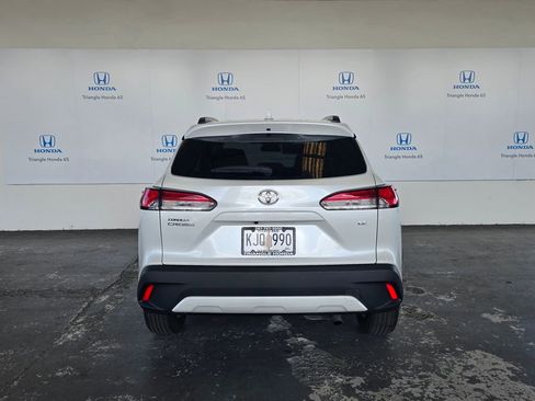 Used 2024 Toyota Corolla Cross LE image 5