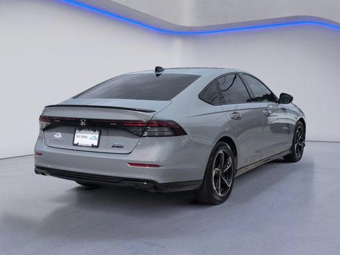 Used 2024 Honda Accord Sport image 5