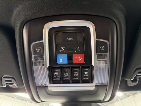 Used 2026 RAM 1500 Limited AWD/4WD image 25