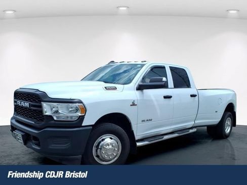 Used 2022 RAM 3500 Tradesman RWD image 1