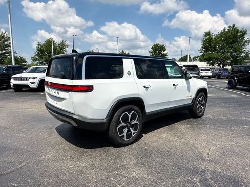 Used 2024 Rivian R1S Adventure AWD/4WD image 13