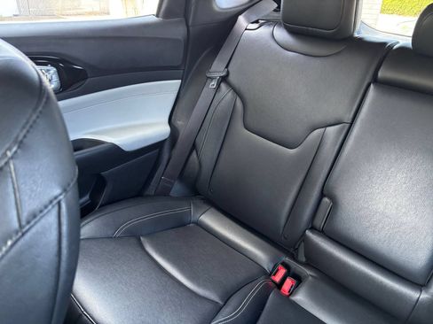 Used 2025 Jeep Compass Limited AWD/4WD image 40