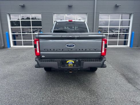 Used 2024 Ford F250 Lariat w/ Lariat Ultimate Package AWD/4WD image 3