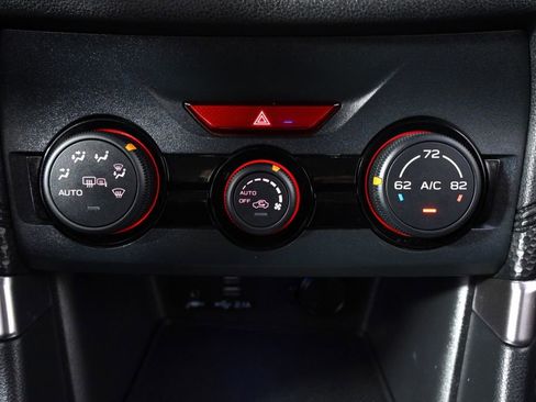 Used 2022 Subaru Forester Premium image 31