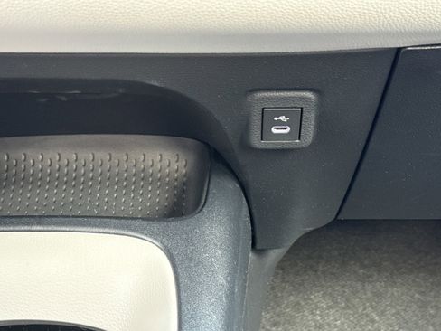 Used 2023 Toyota Corolla LE FWD image 25