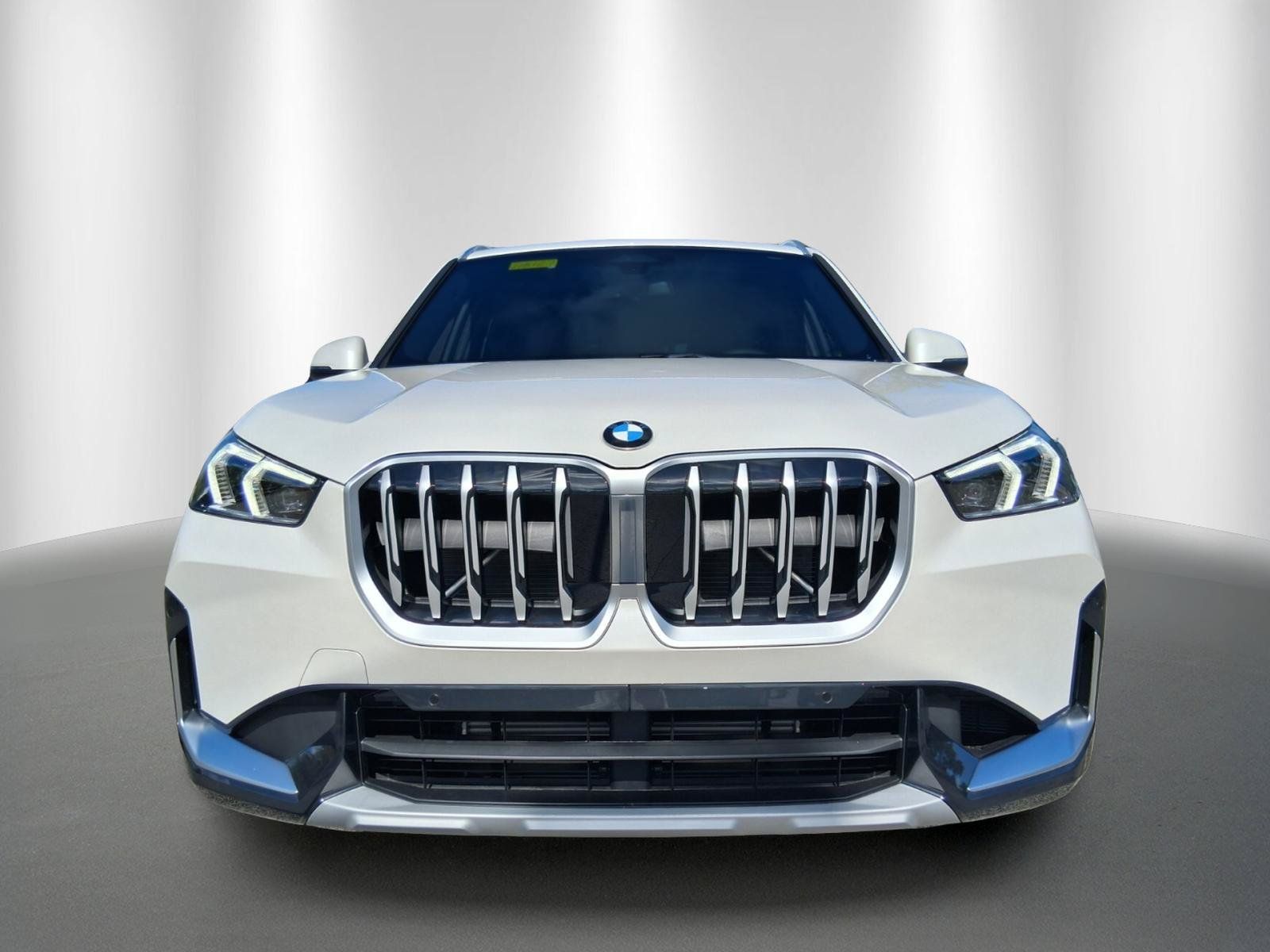 New 2027 BMW X1 xDrive28i AWD/4WD image 2