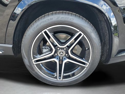 Certified 2026 Mercedes-Benz GLS 450 4MATIC image 39
