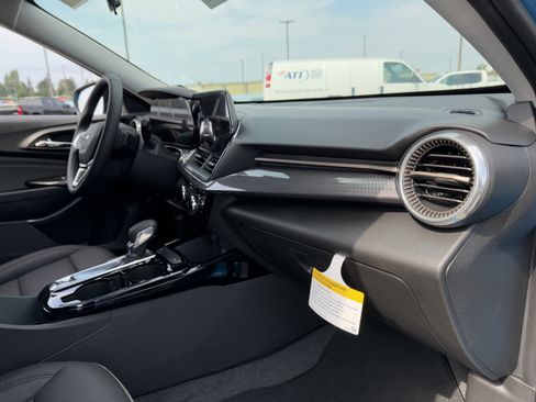 New 2026 Chevrolet Trax ACTIV w/ Driver Confidence Package image 18