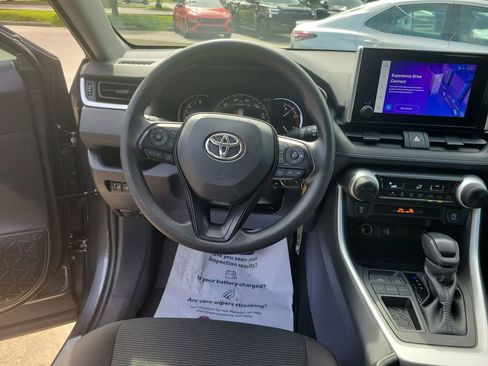 Used 2024 Toyota RAV4 LE FWD image 19