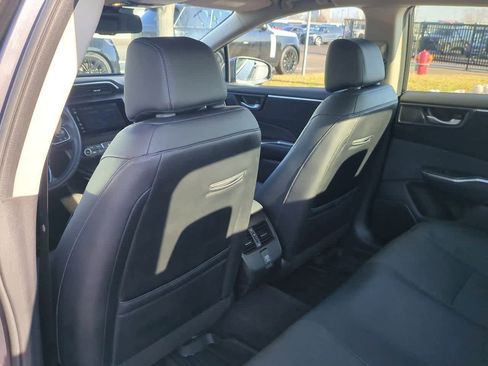Used 2018 Honda Clarity Touring image 17