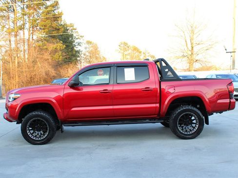 Used 2018 Toyota Tacoma SR5 image 5