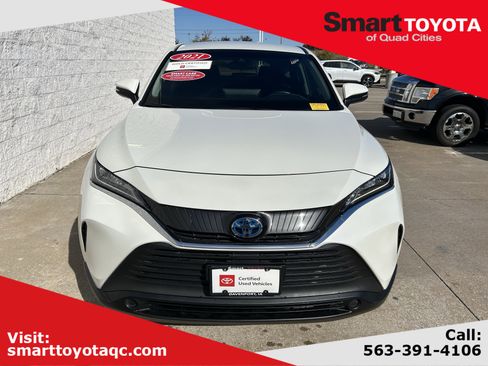 Certified 2021 Toyota Venza LE image 1