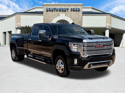 Used 2020 GMC Sierra 3500 Denali image 1