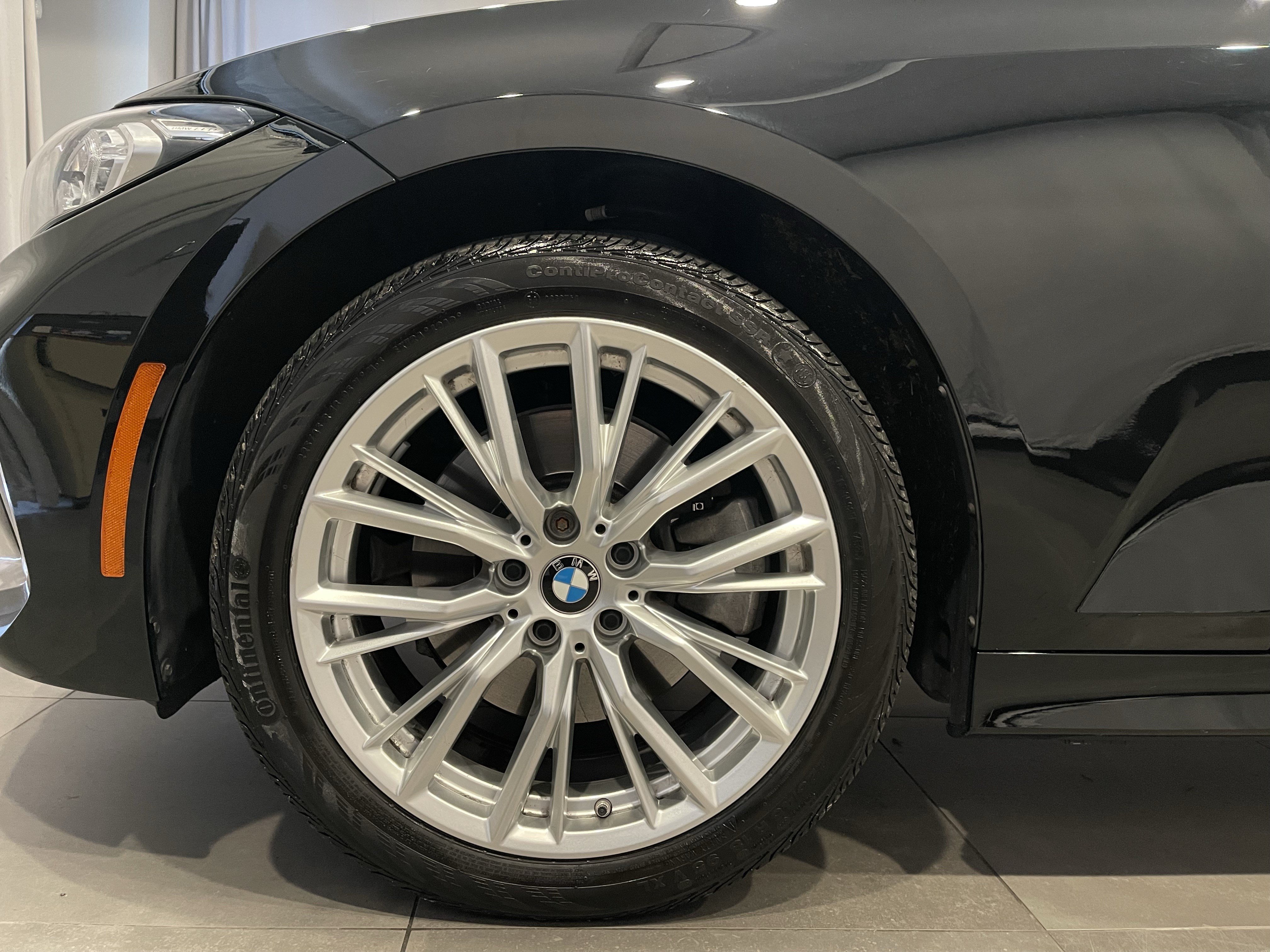 Certified 2023 BMW 330i xDrive Sedan w/ Premium Package AWD/4WD image 7
