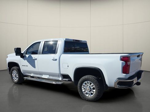Used 2023 Chevrolet Silverado 2500 LT w/ Convenience Package image 6